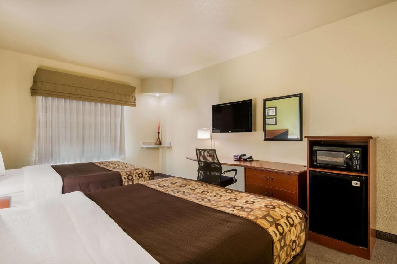 Surestay Plus Hotel By Best Western Near Seaworld San Antonio Kültér fotó
