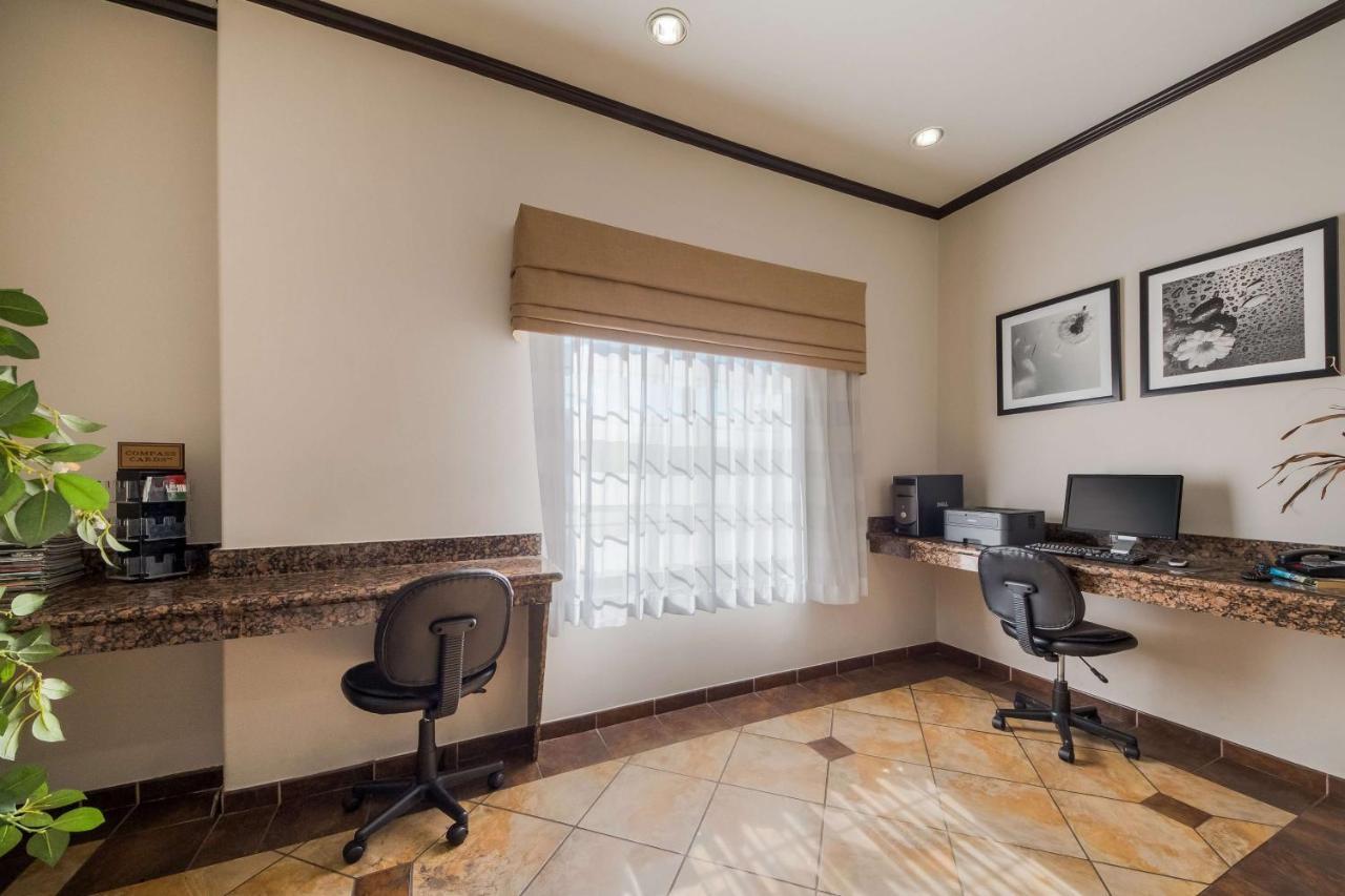 Surestay Plus Hotel By Best Western Near Seaworld San Antonio Kültér fotó